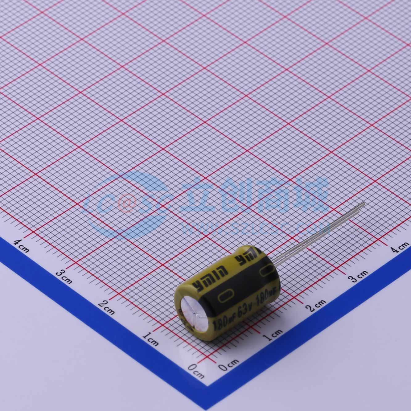 点击查看大图 LKME1401J181MF实物图