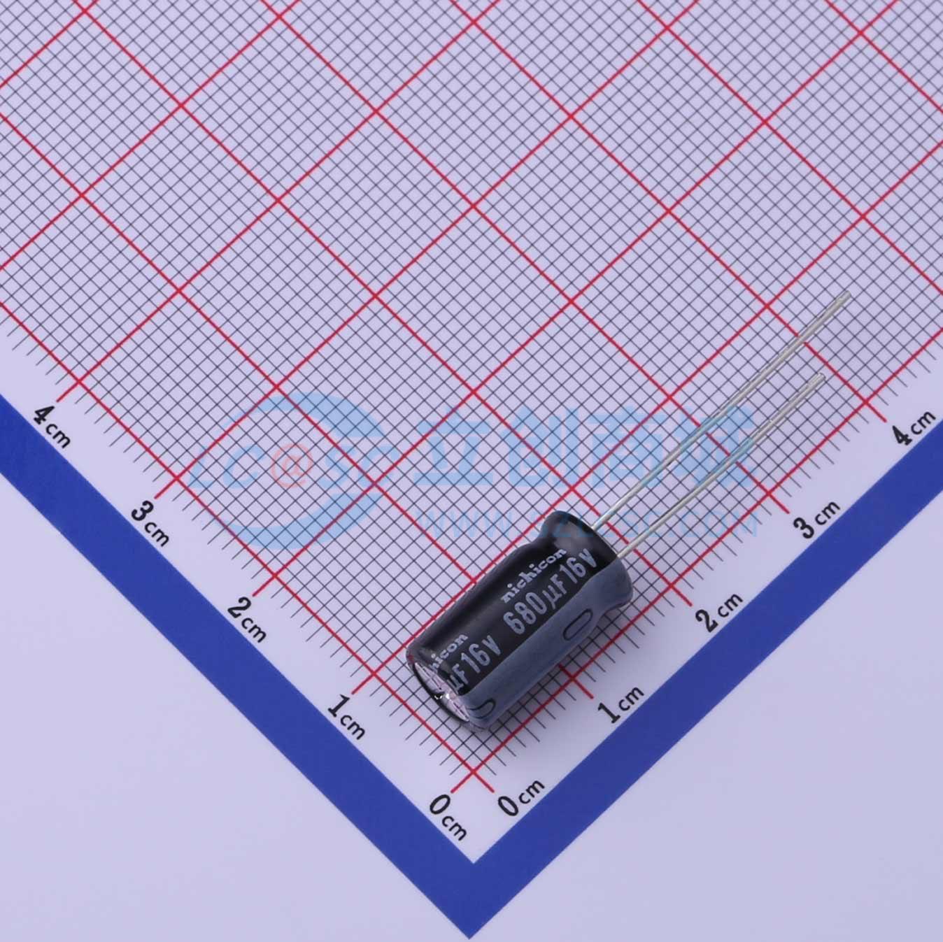 点击查看大图 UHV1C681MPD6实物图