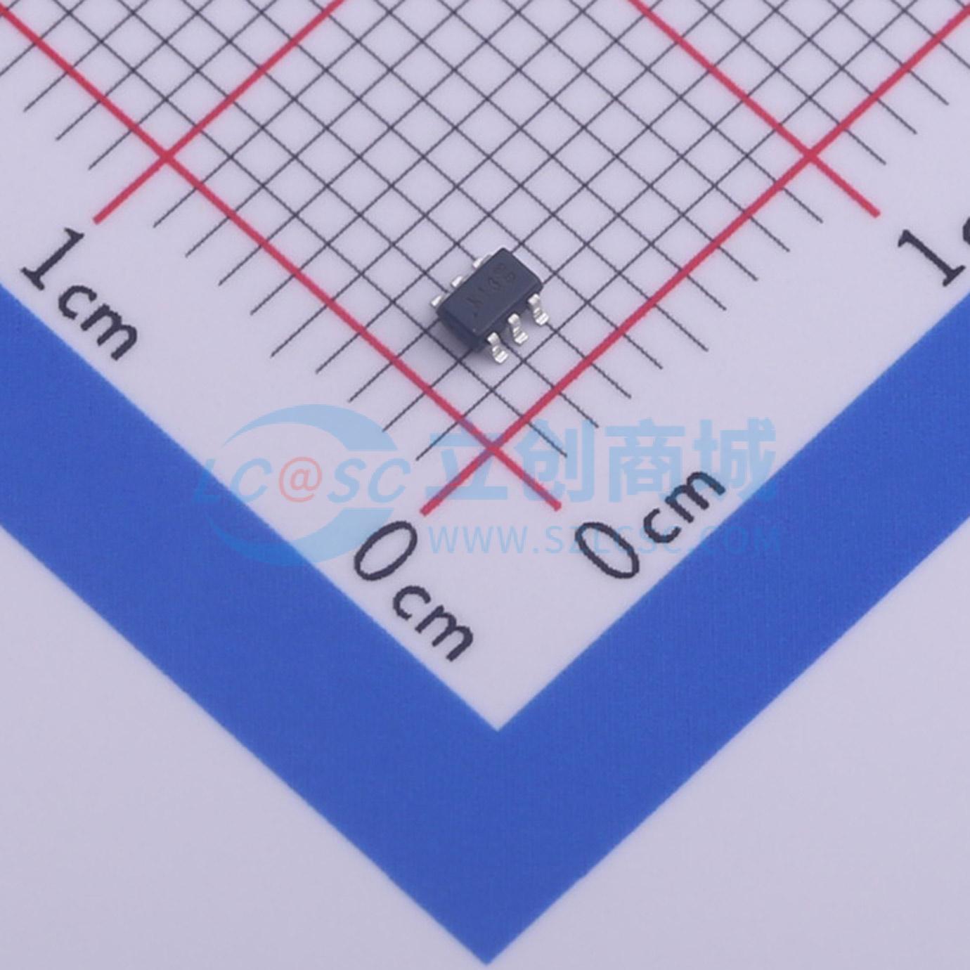 点击查看大图 MMDT4413-7-F实物图