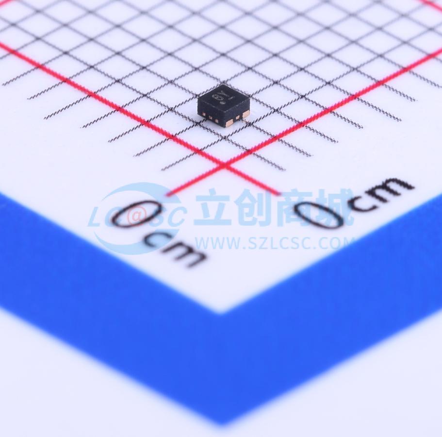 点击查看大图 NCP114AMX330TCG实物图