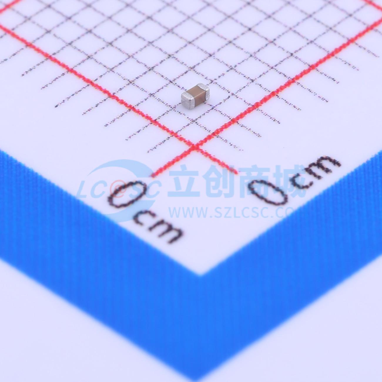 0402B561K250NT实物图