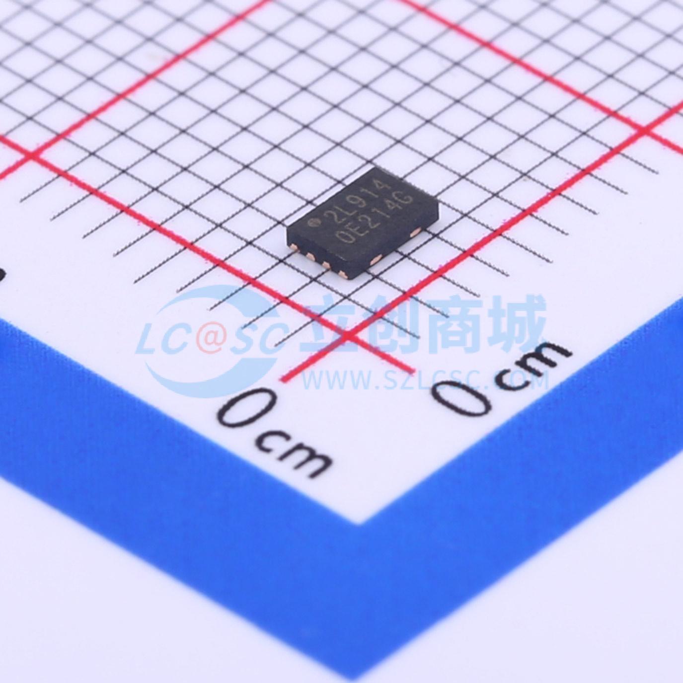 W25Q20EWUXIE TR实物图