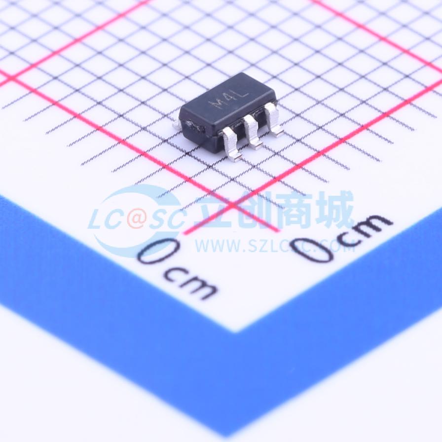 点击查看大图 ADM823SYRJZ-R7实物图