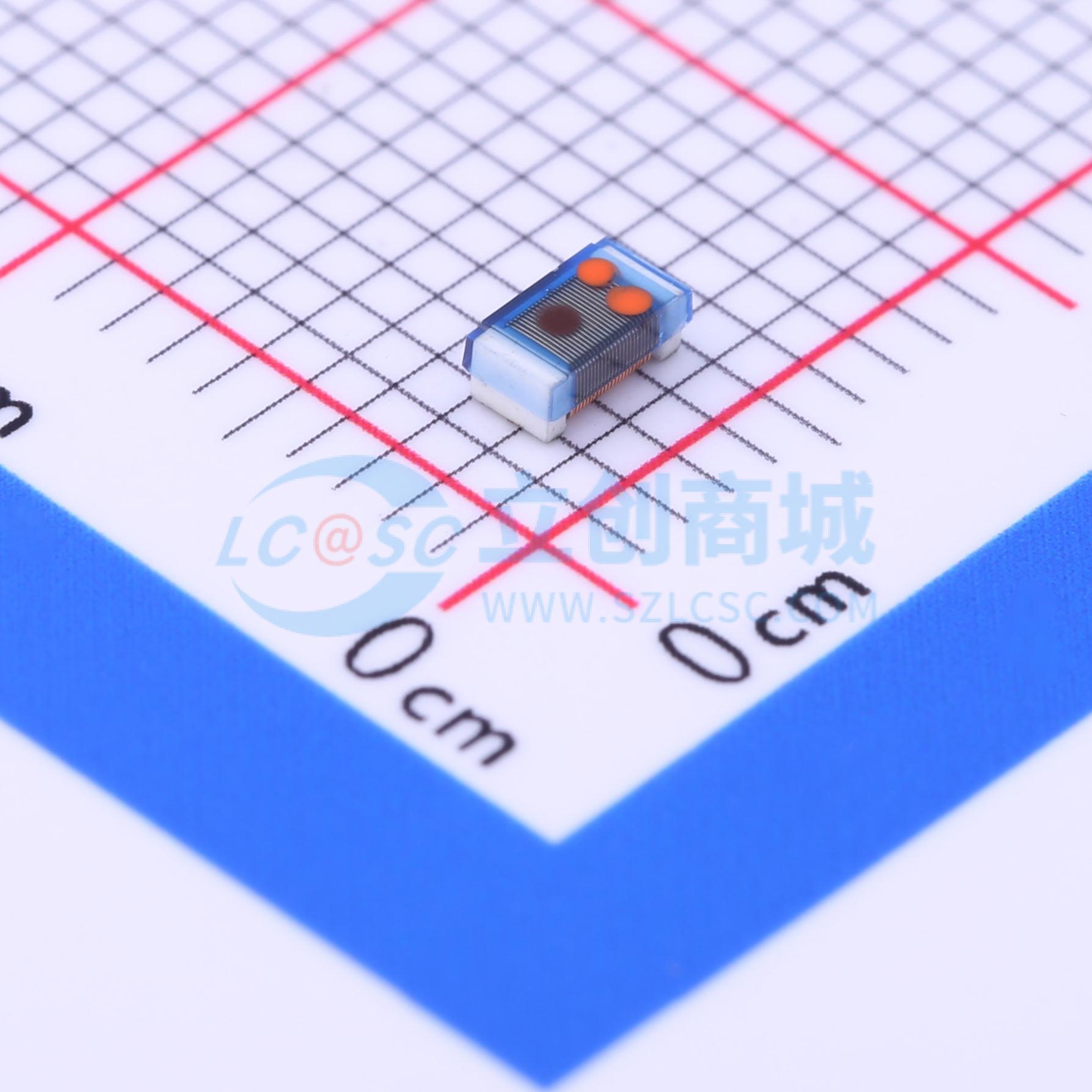 点击查看大图 HSC1206-R33J-T实物图