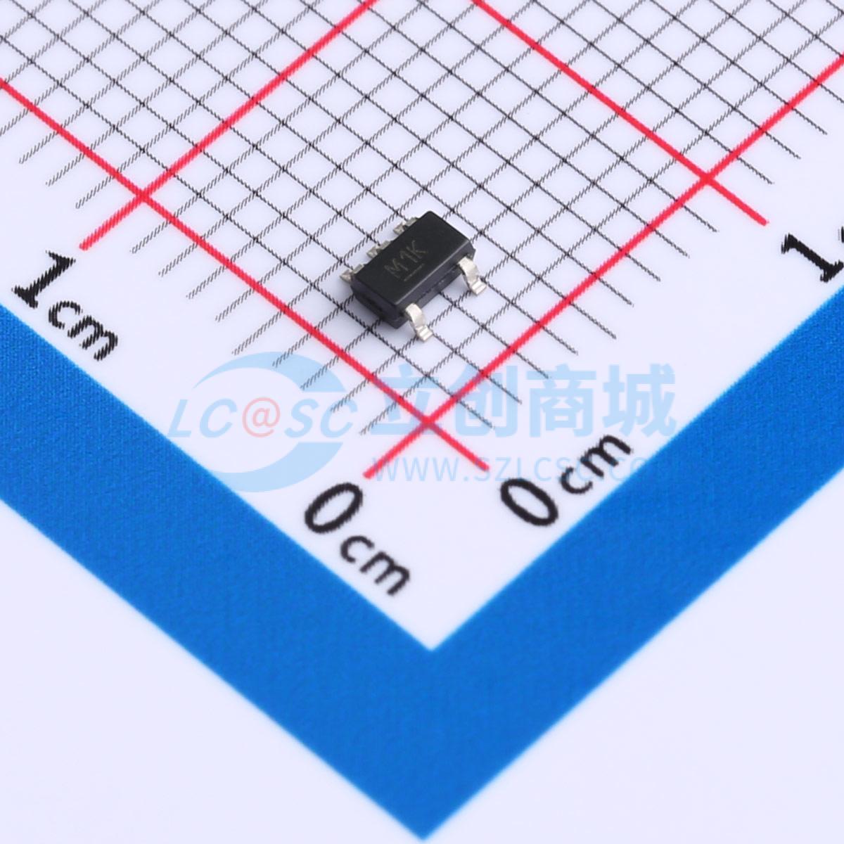 MIC2091-1YM5-TR实物图