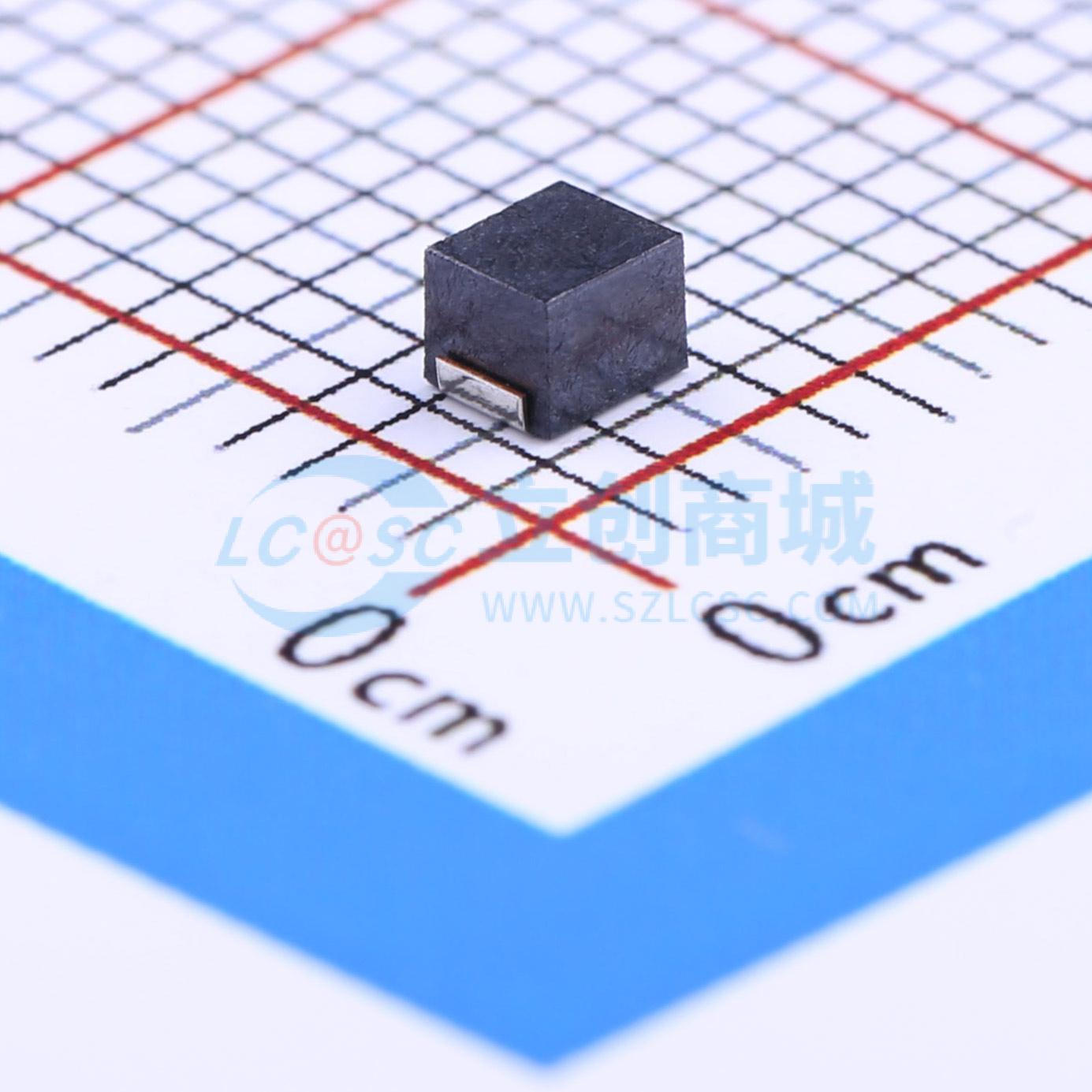 NLV25T-820J-PF实物图