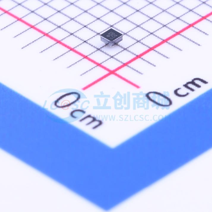 ADP121-ACBZ33R7实物图