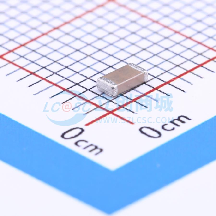 1206B821K500NT实物图