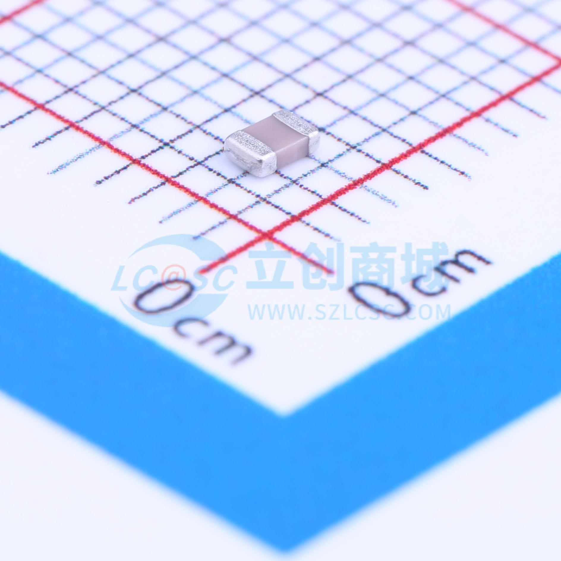 CL21C620JBANNNC实物图