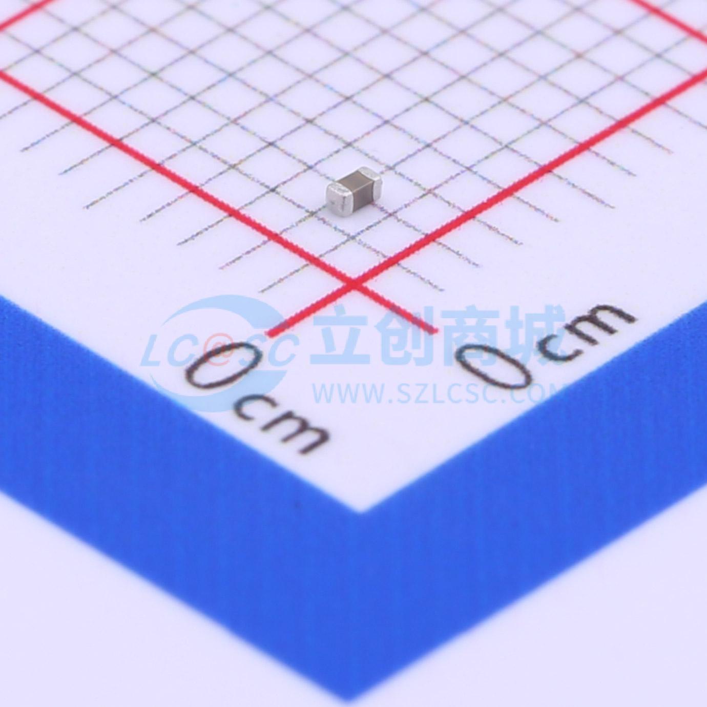 C1005X7R821KGTS实物图