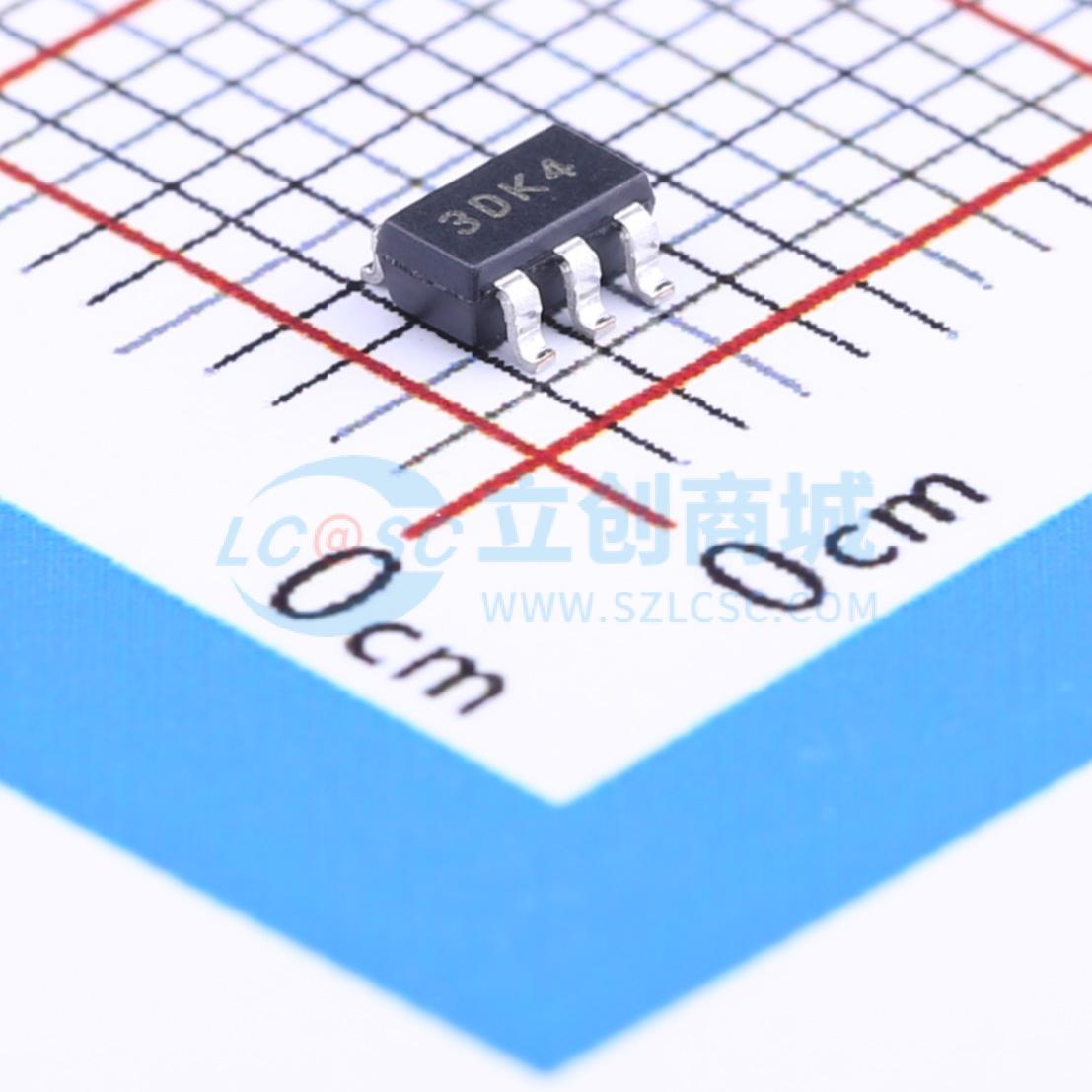 点击查看大图 MCP1755T-5002E/OT实物图