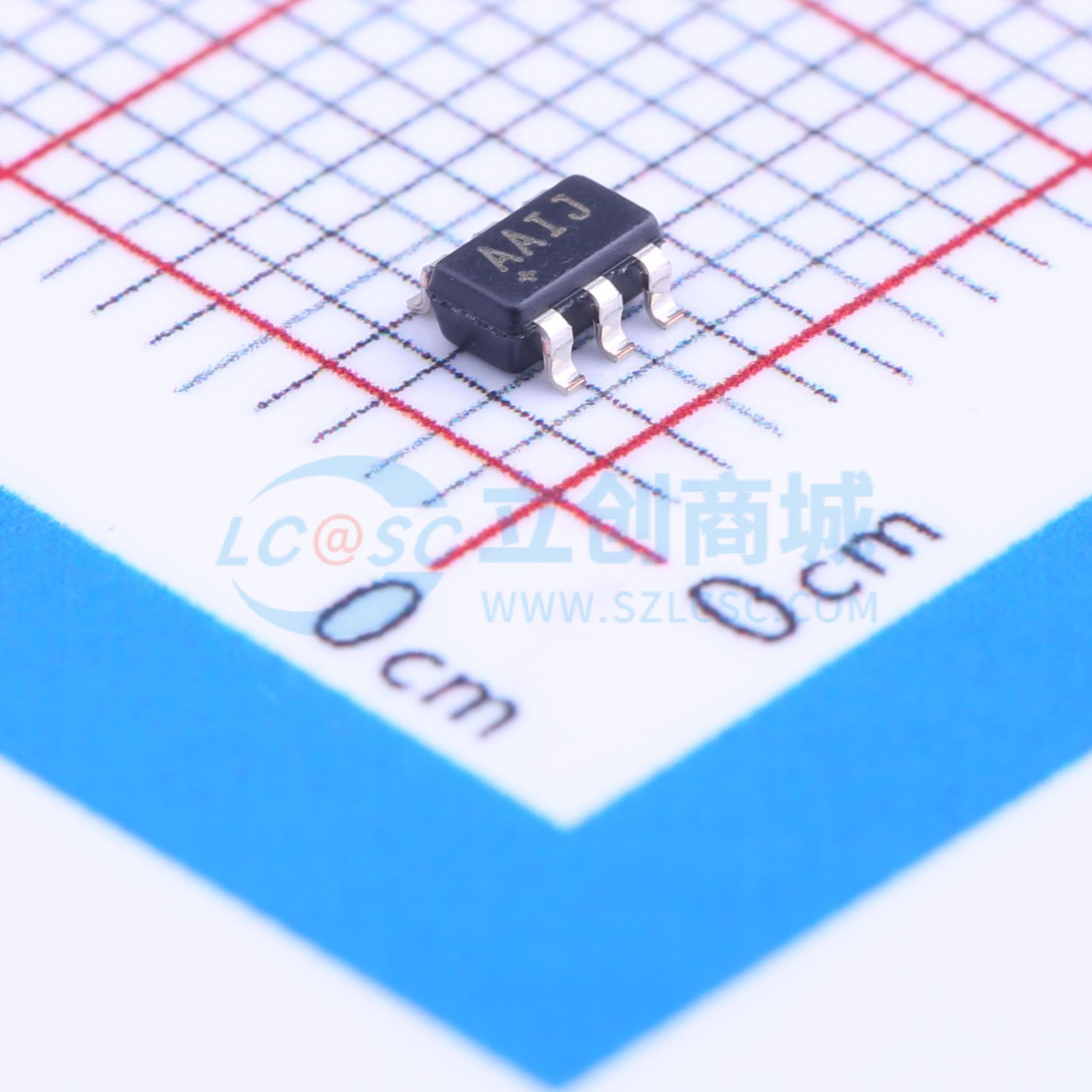 点击查看大图 MAX9030AUT+T实物图