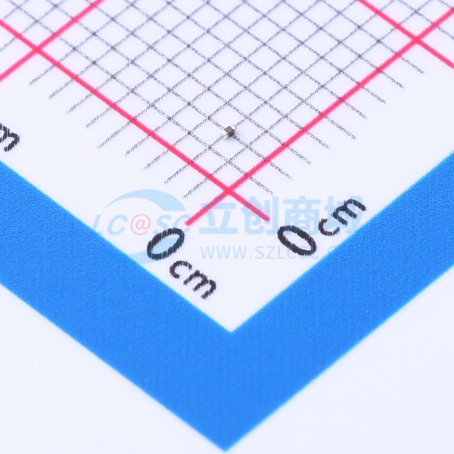 GRM033C71C104ME14D实物图