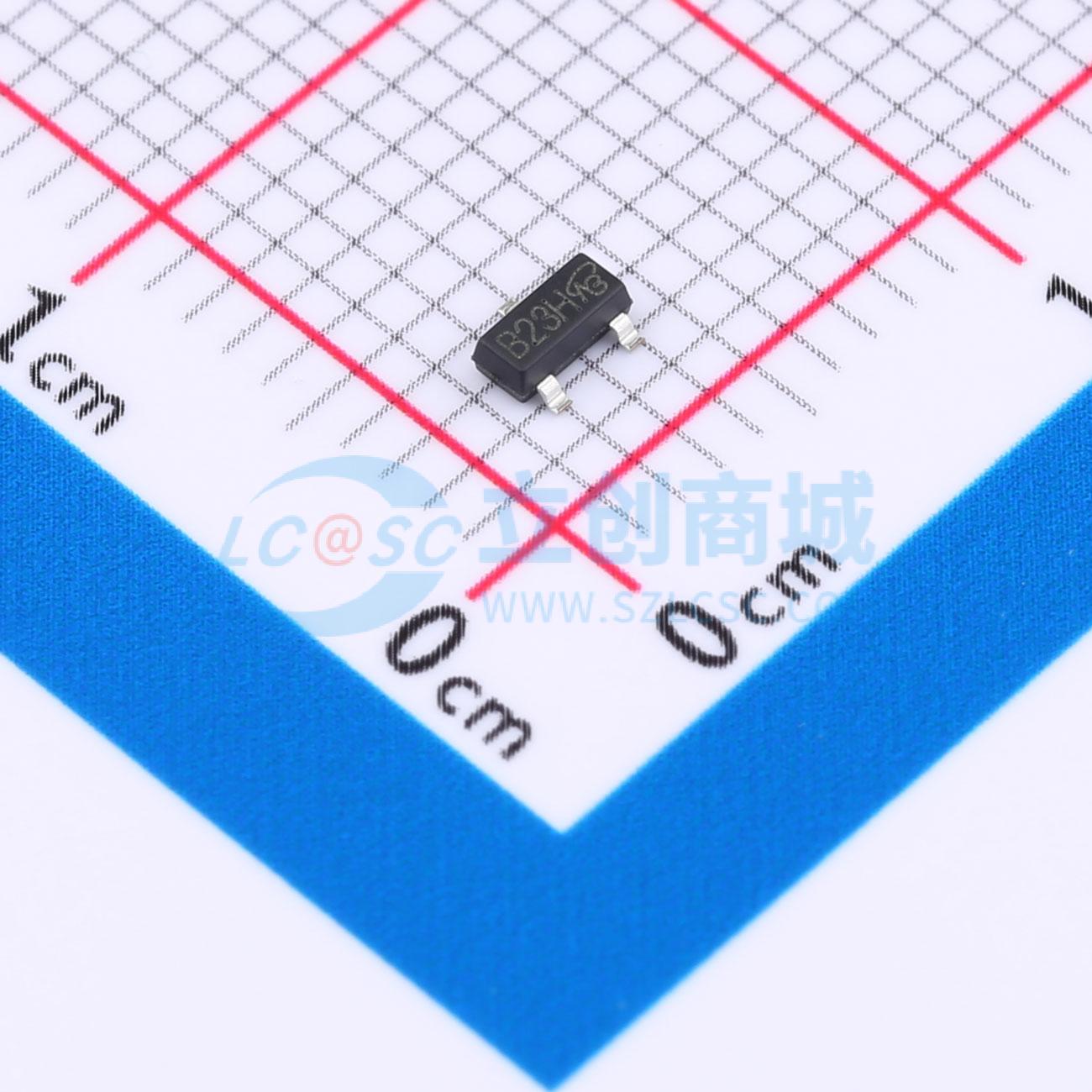 APM2305AAC-TRL-VB实物图