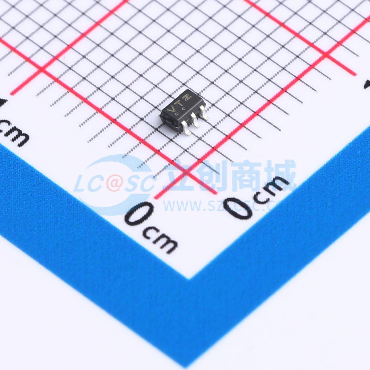 点击查看大图 NLVVHC1GT08DFT2G实物图