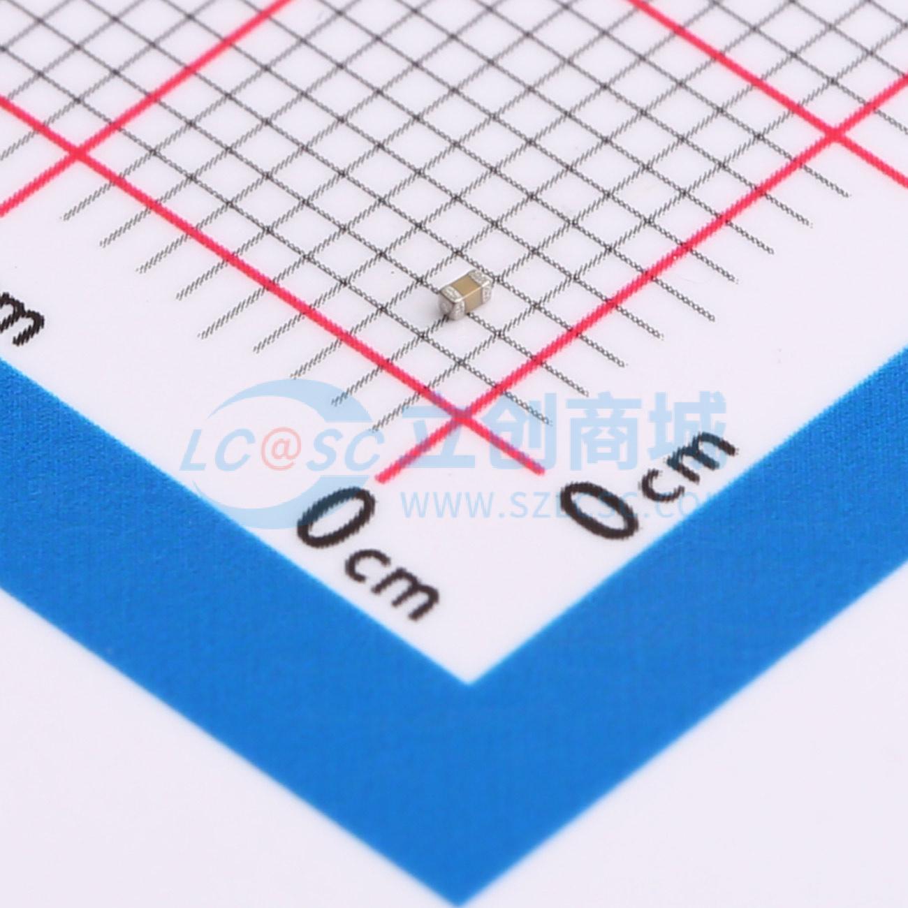 AC0402KRX7R6BB104实物图