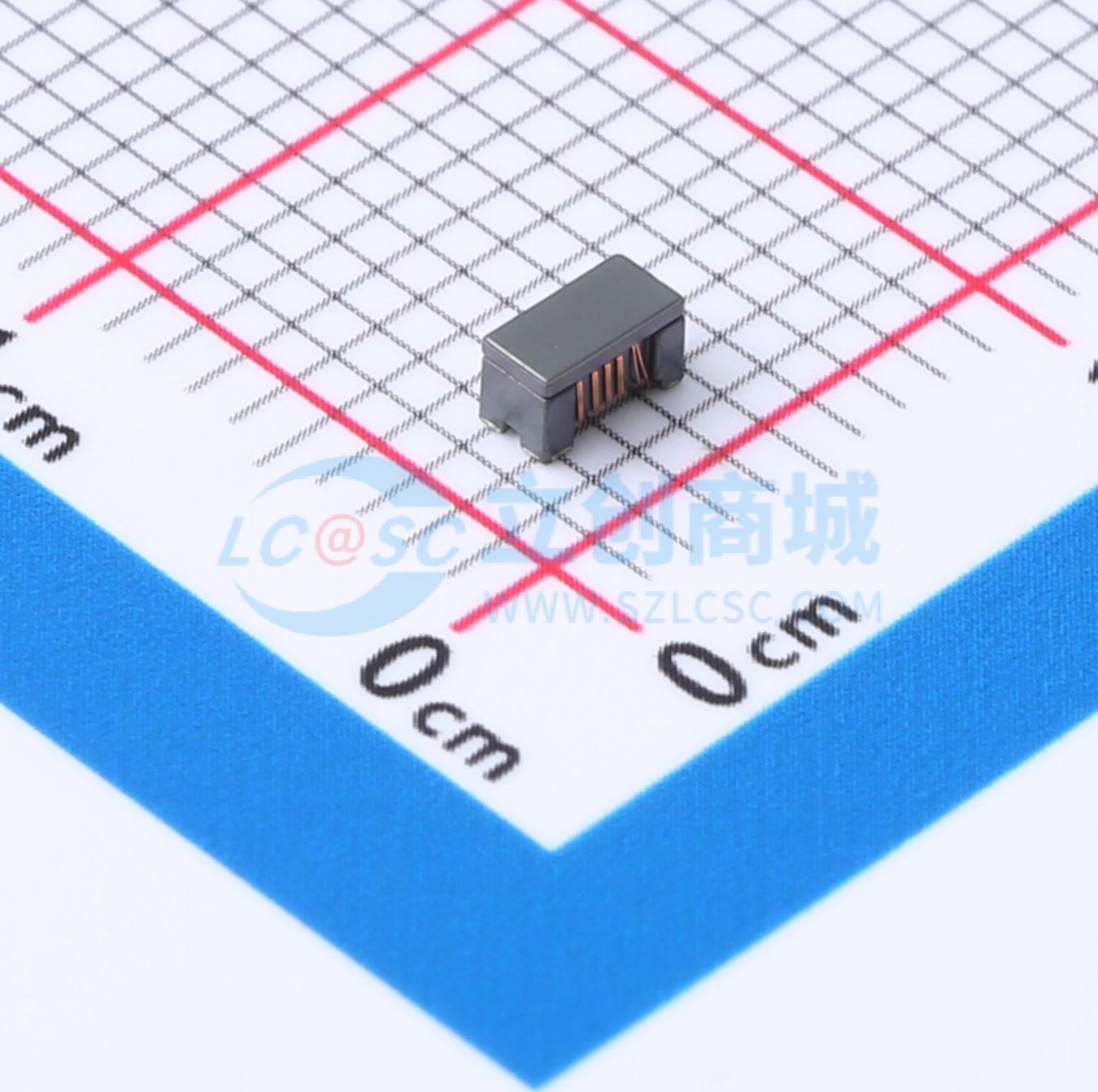 点击查看大图 APCW3216-261P2T实物图