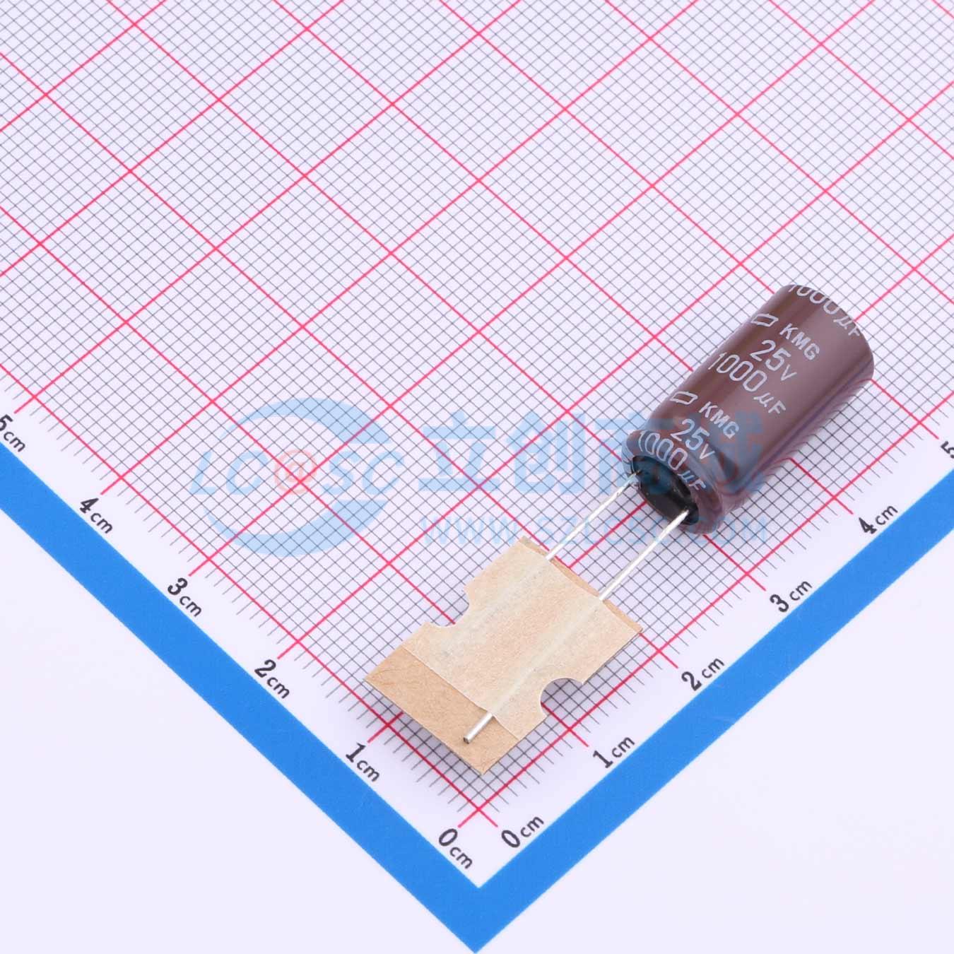 EKMG250ETD102MJ20S实物图