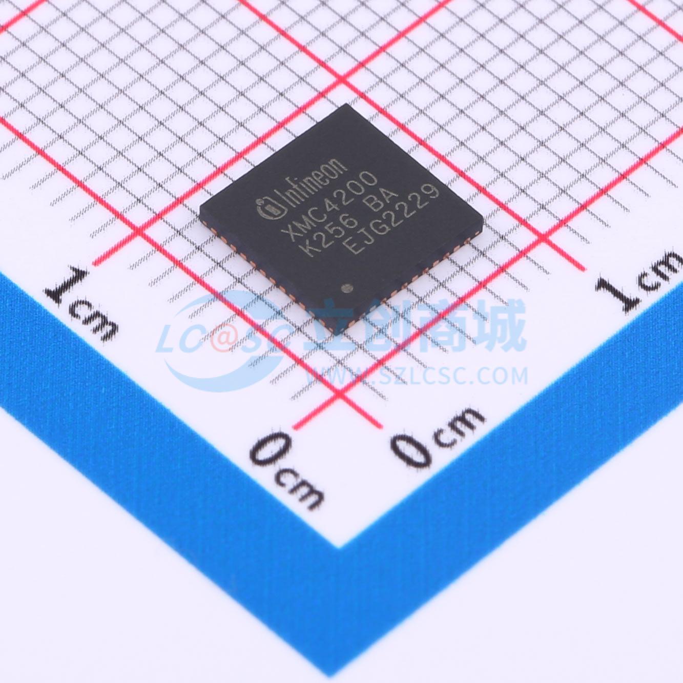 XMC4200Q48K256BAXUMA1实物图