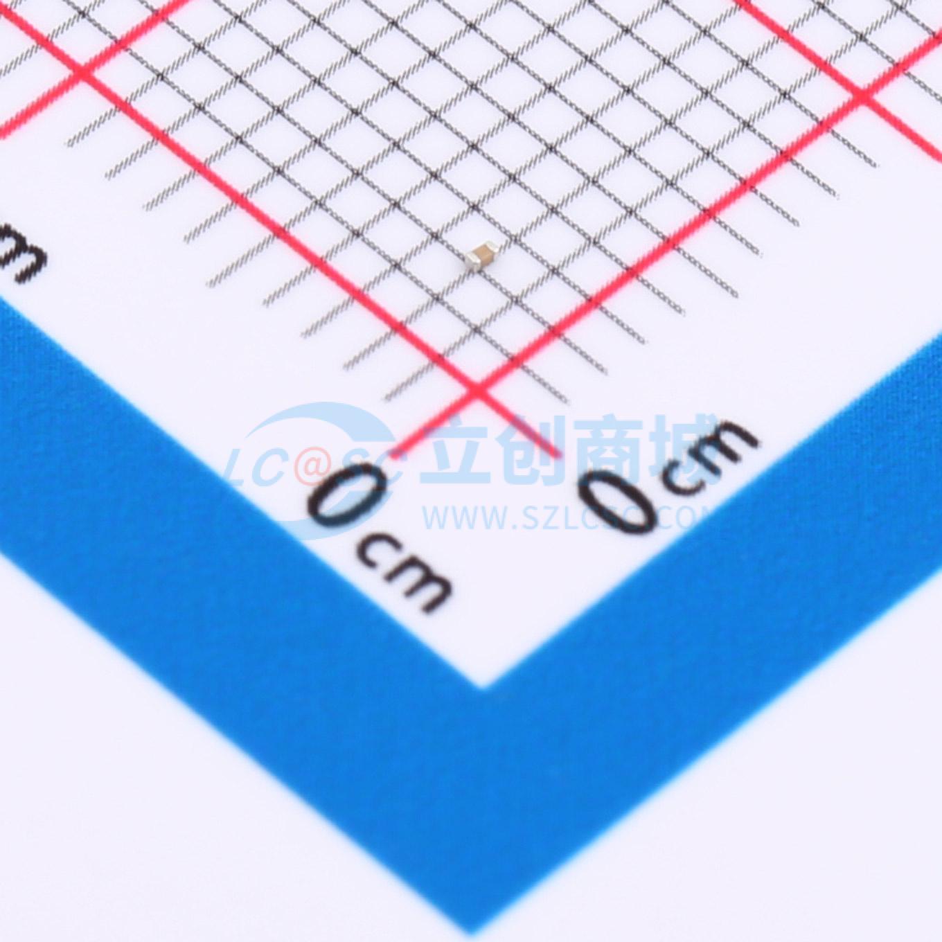 GRM033R70J122JA01D实物图