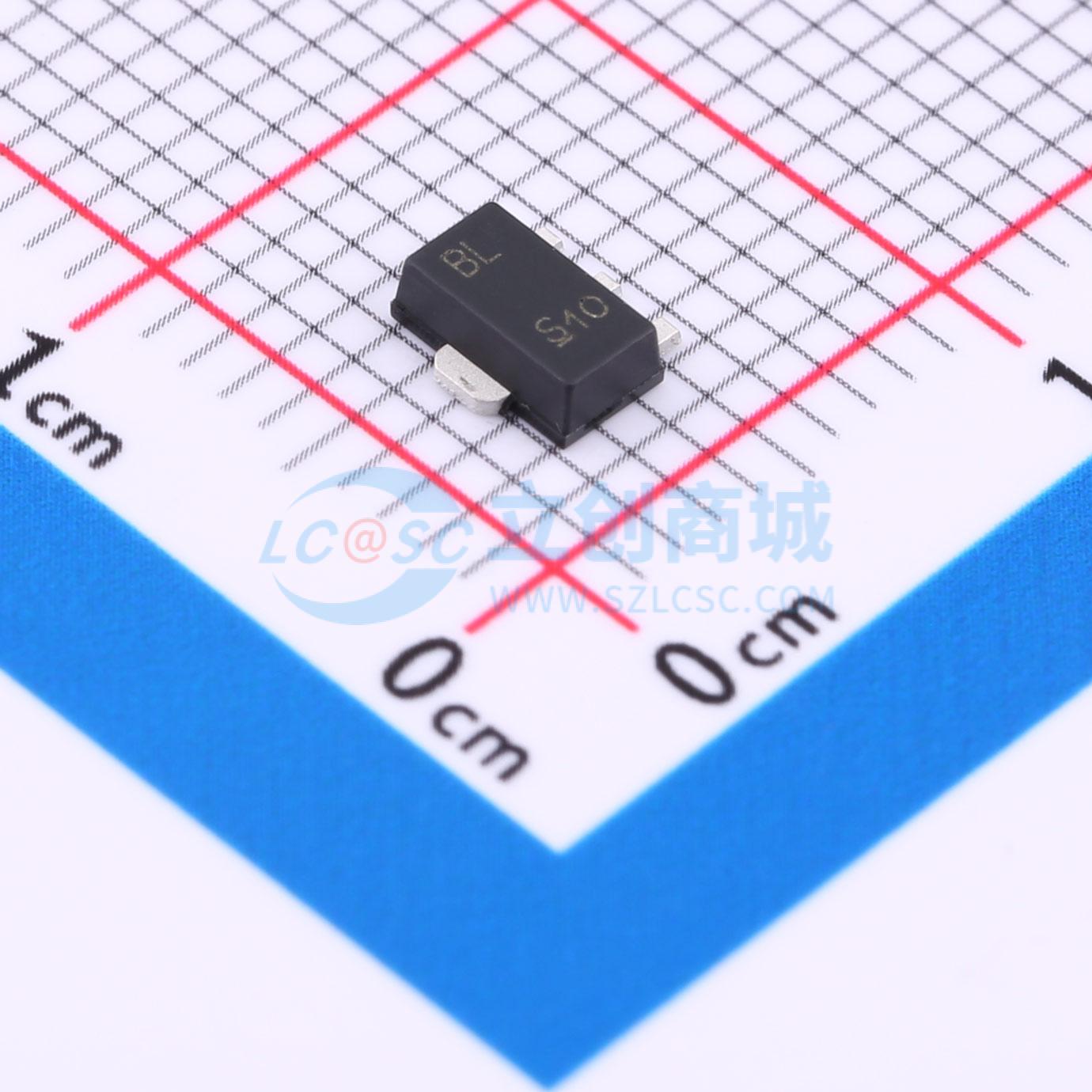 BCX5616H6327XTSA1实物图