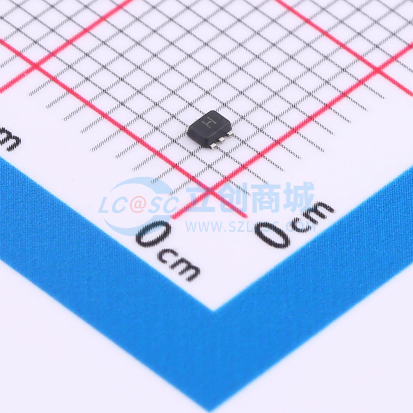 点击查看大图 UCLAMP0504A.TCT实物图