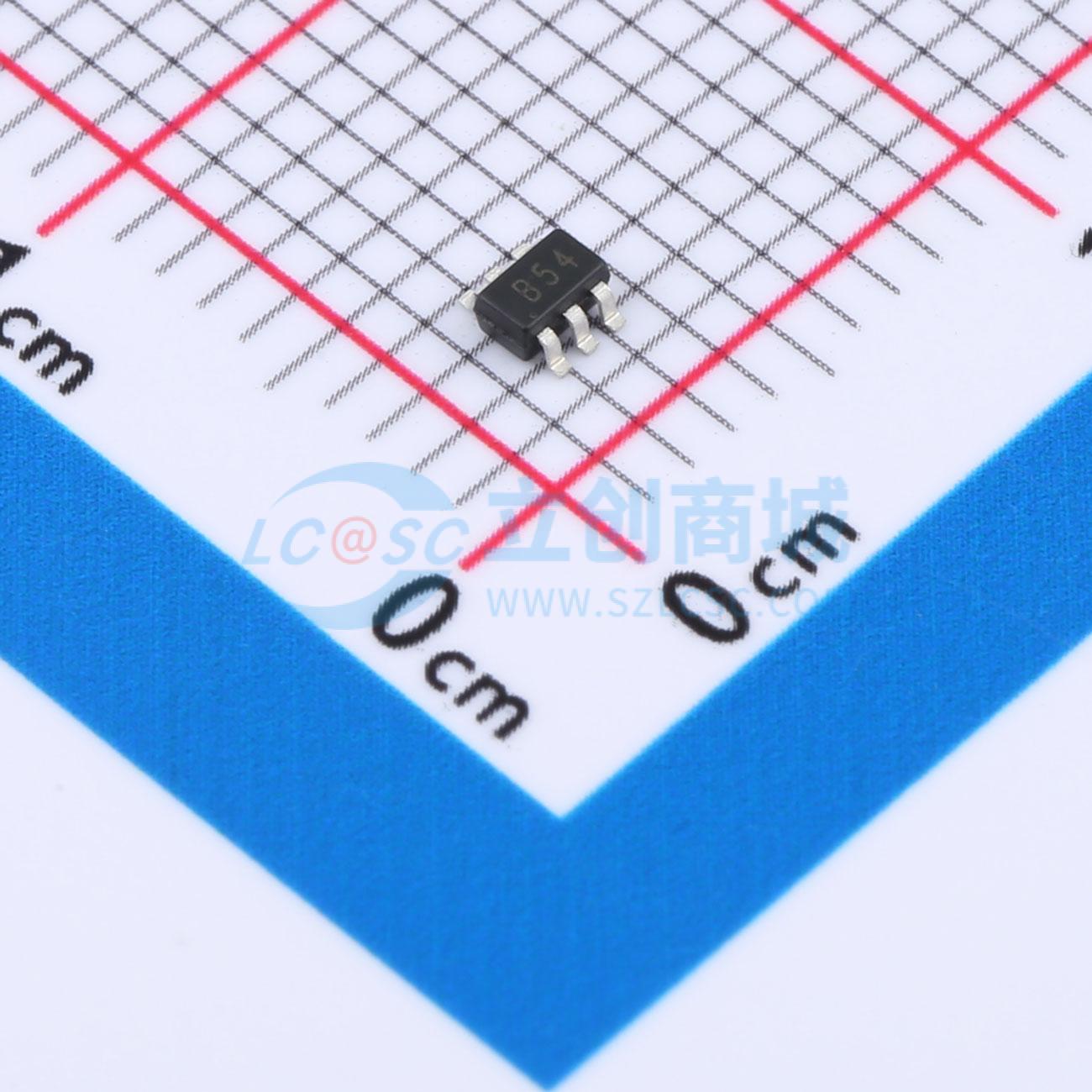 PESD3V3L5UY-ES实物图