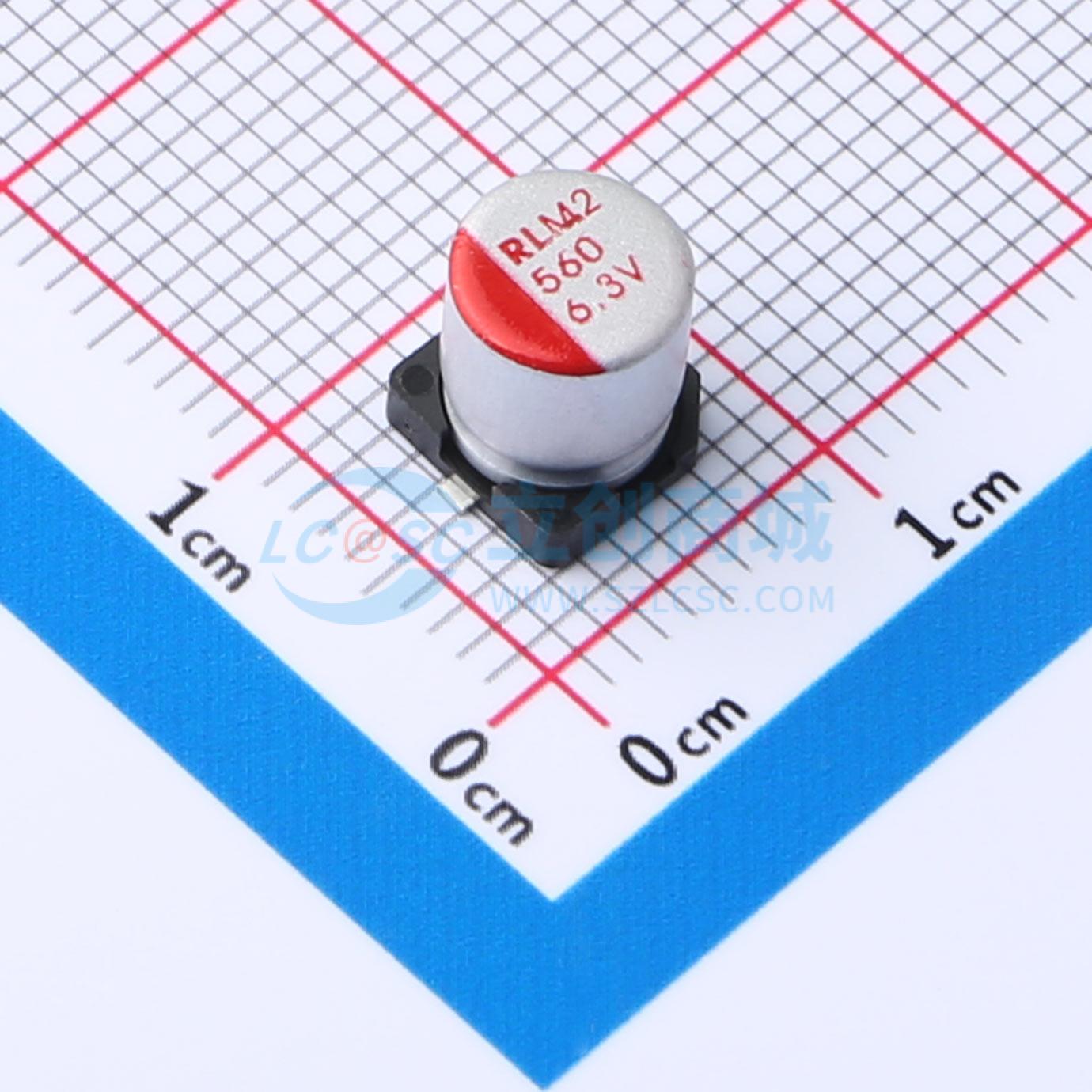 点击查看大图 JBLM2561M6R3C070RTM 560UF 6.3V实物图