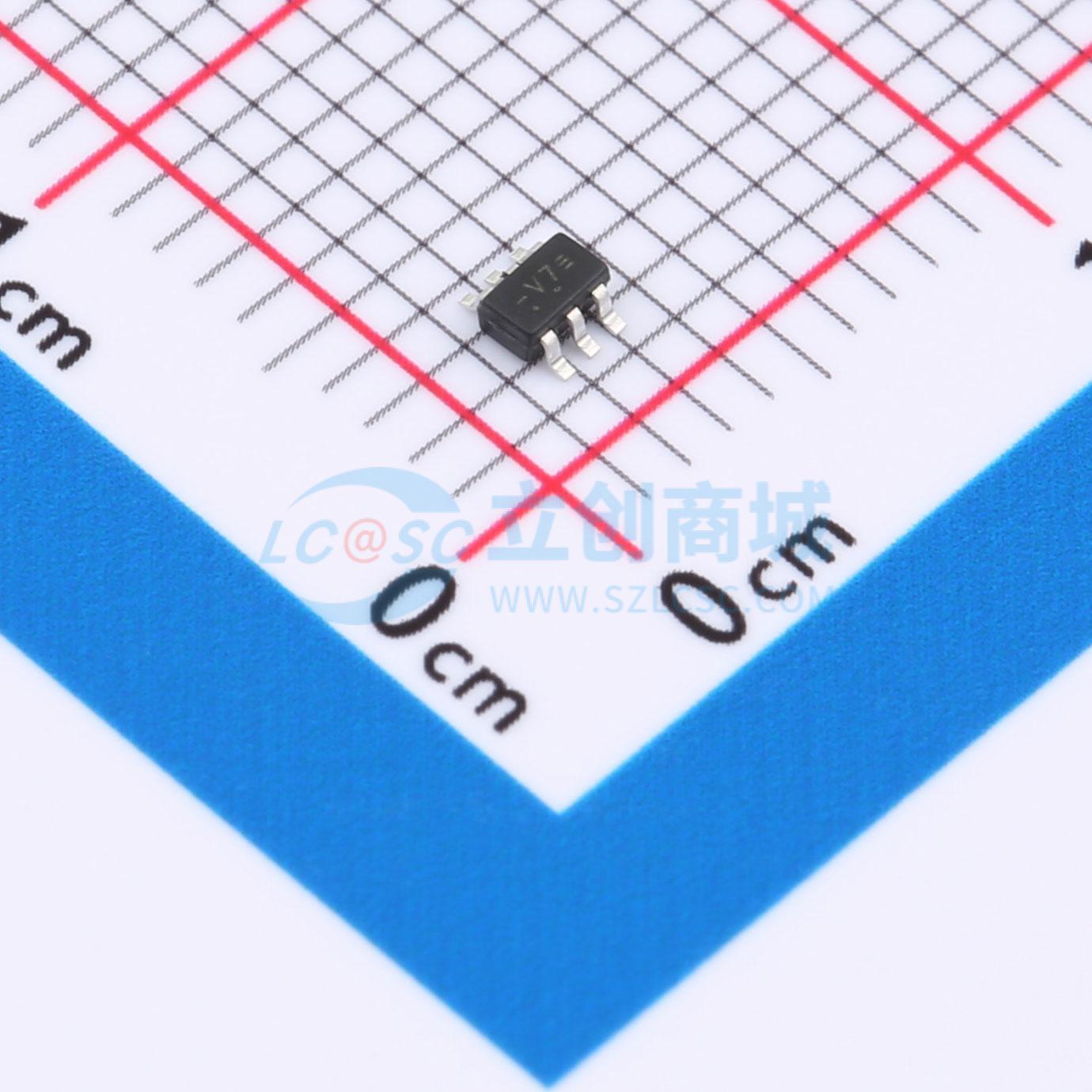 点击查看大图 74LVC2G07GW实物图