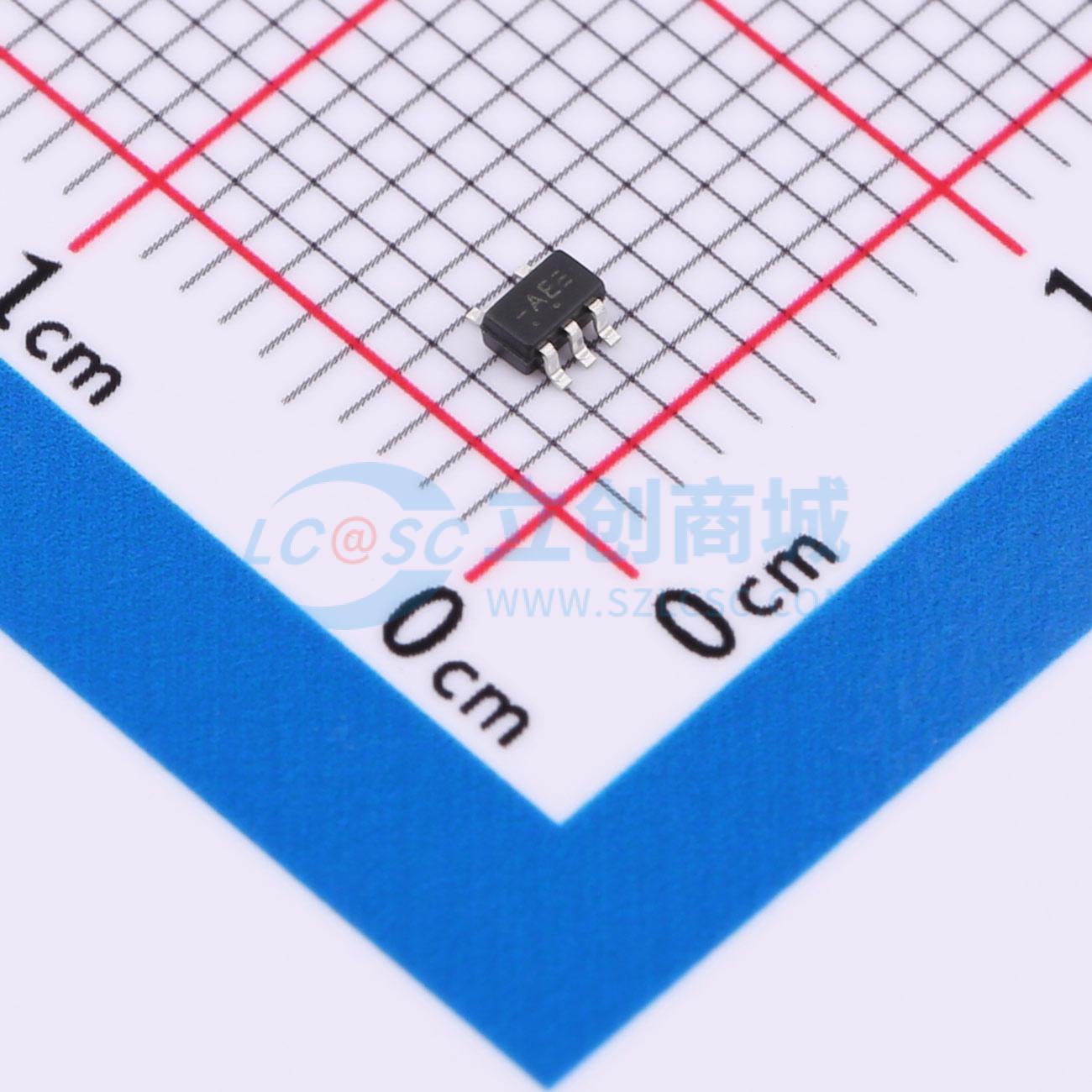 点击查看大图 74AHC1G08GW实物图