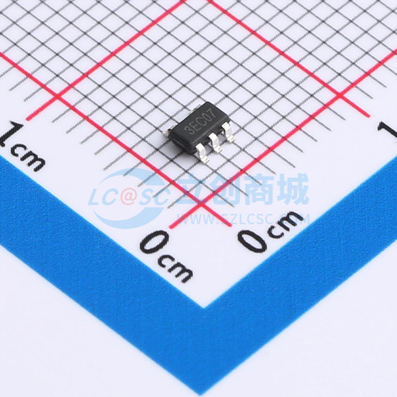 点击查看大图 XC6227C121MR实物图