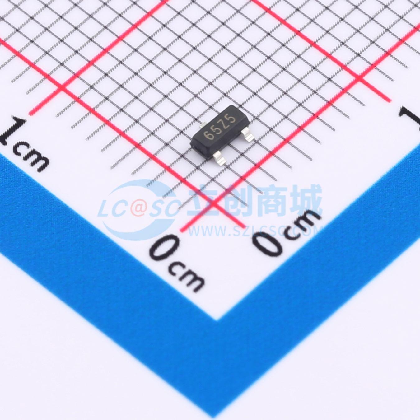 XC6206P302MR实物图