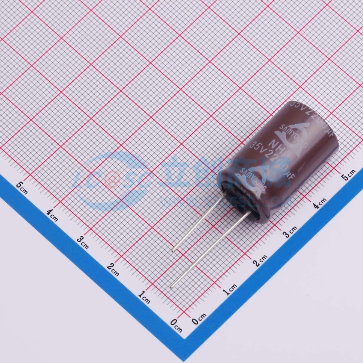 点击查看大图 NHA 35V 2200UF 16*25实物图