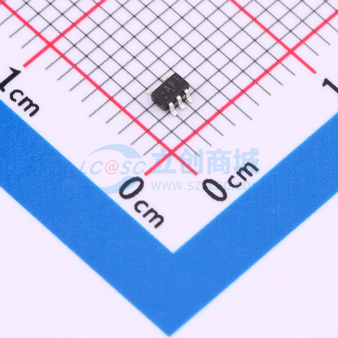 点击查看大图 74AHC1G14GW实物图