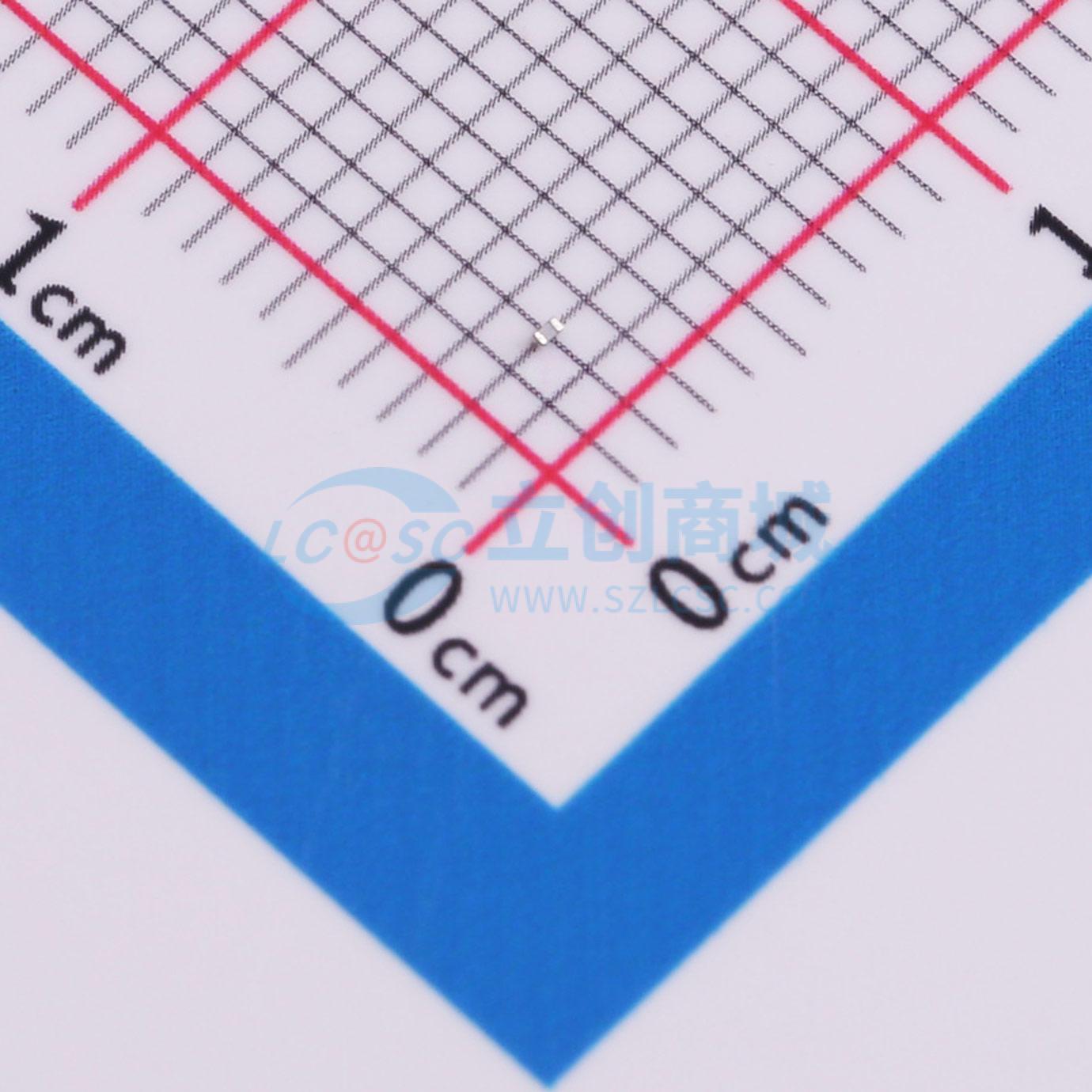 GRM0335C1H8R0WA01D实物图