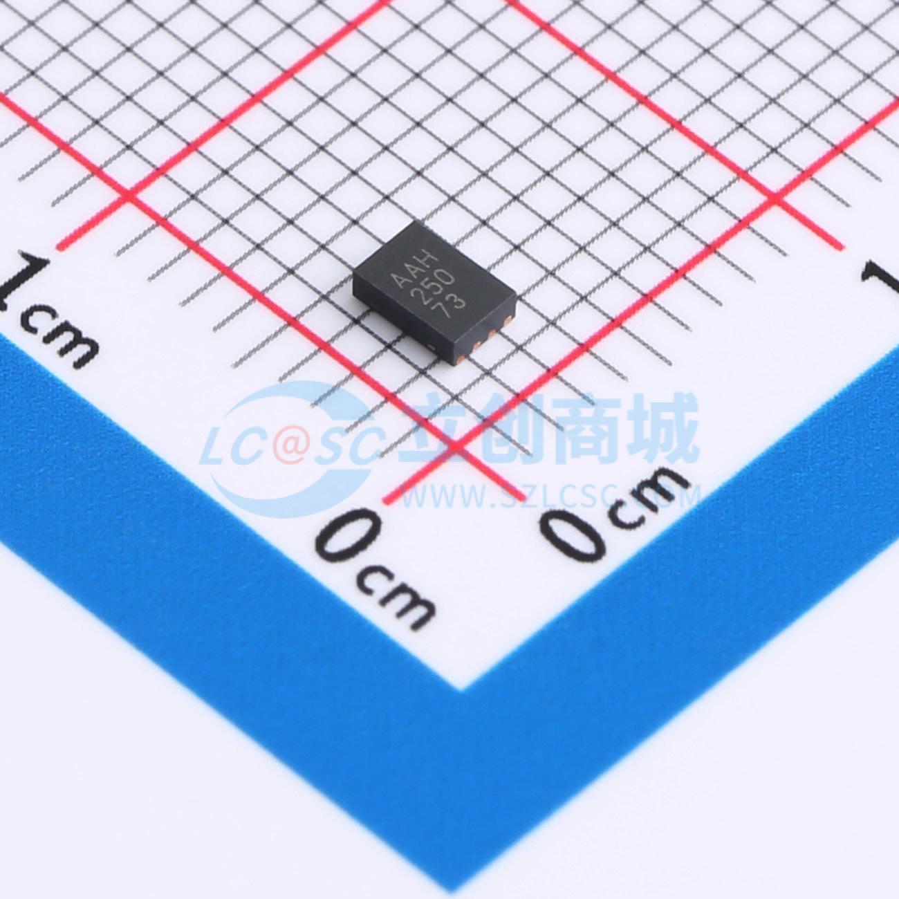 点击查看大图 MCP73831T-3ACI/MC实物图