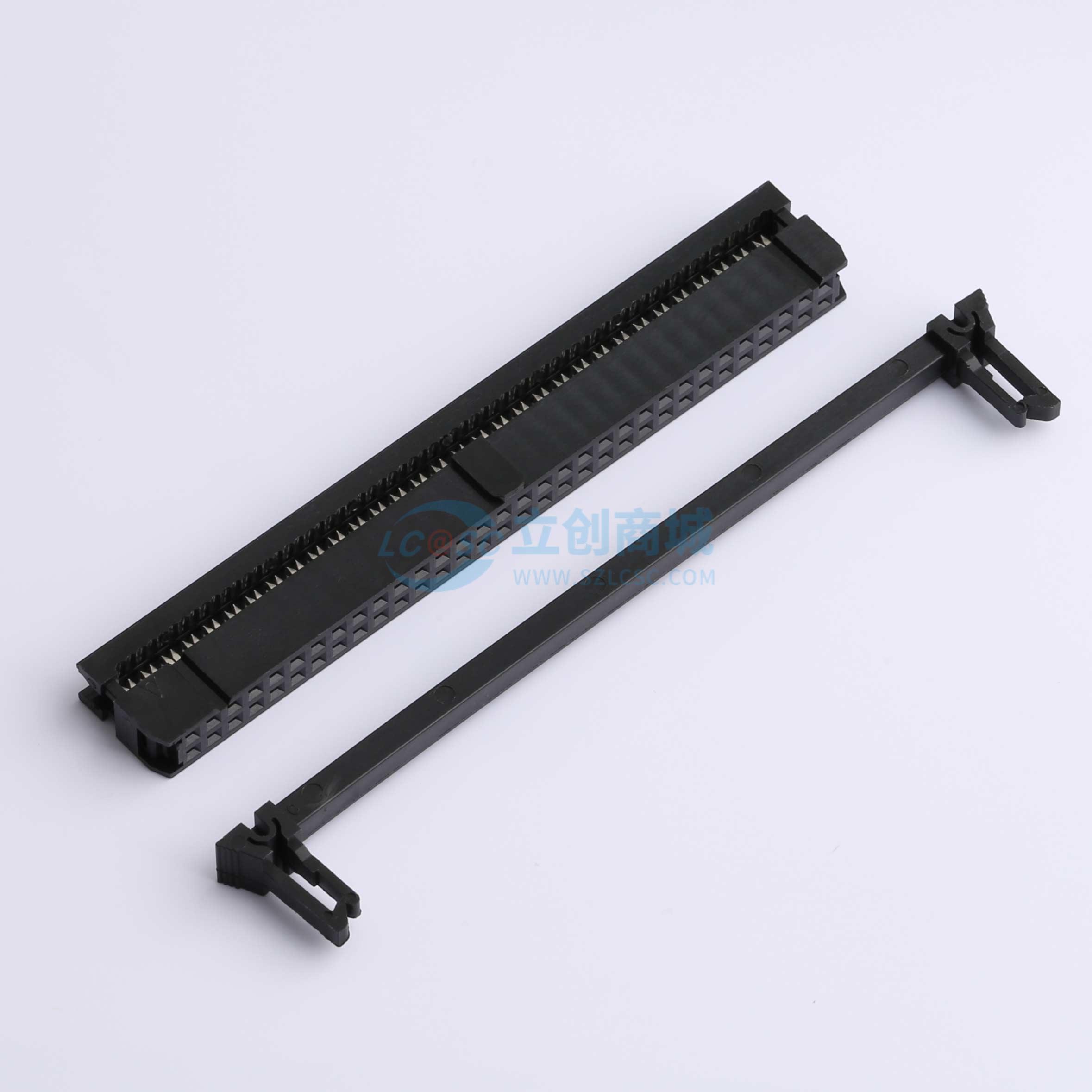 点击查看大图 X9555H3-2x32-PTV01实物图