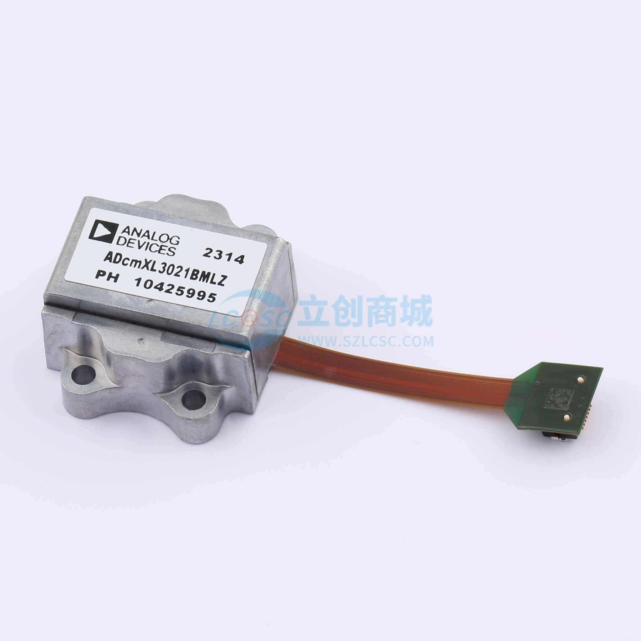 ADCMXL3021BMLZ实物图