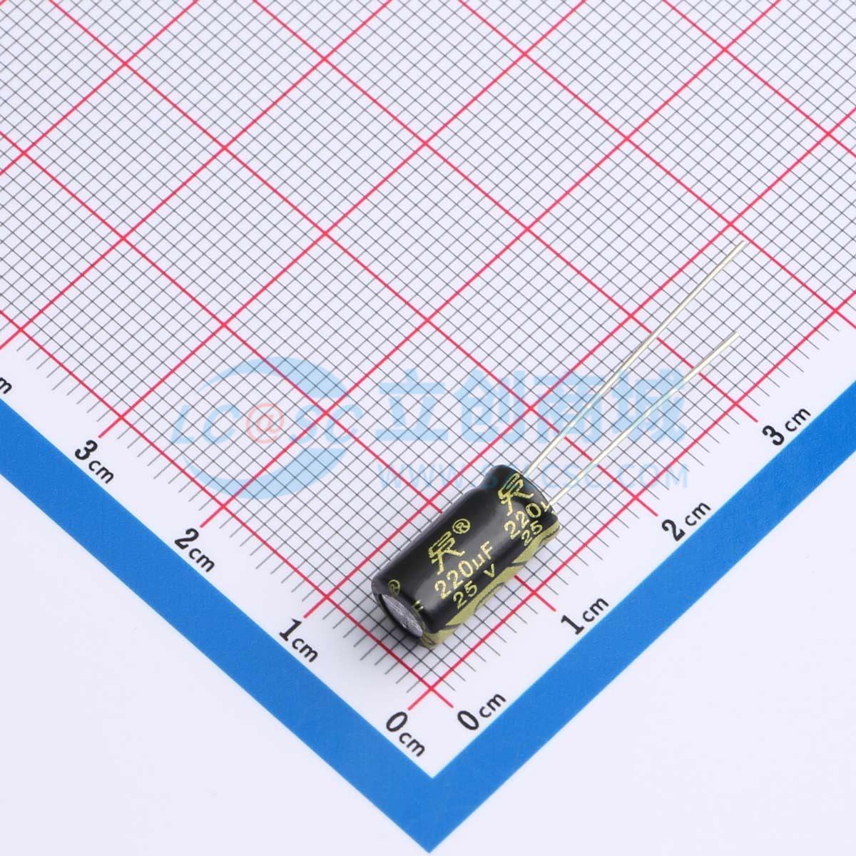 EH1E221M6L12CBH1B0LC实物图