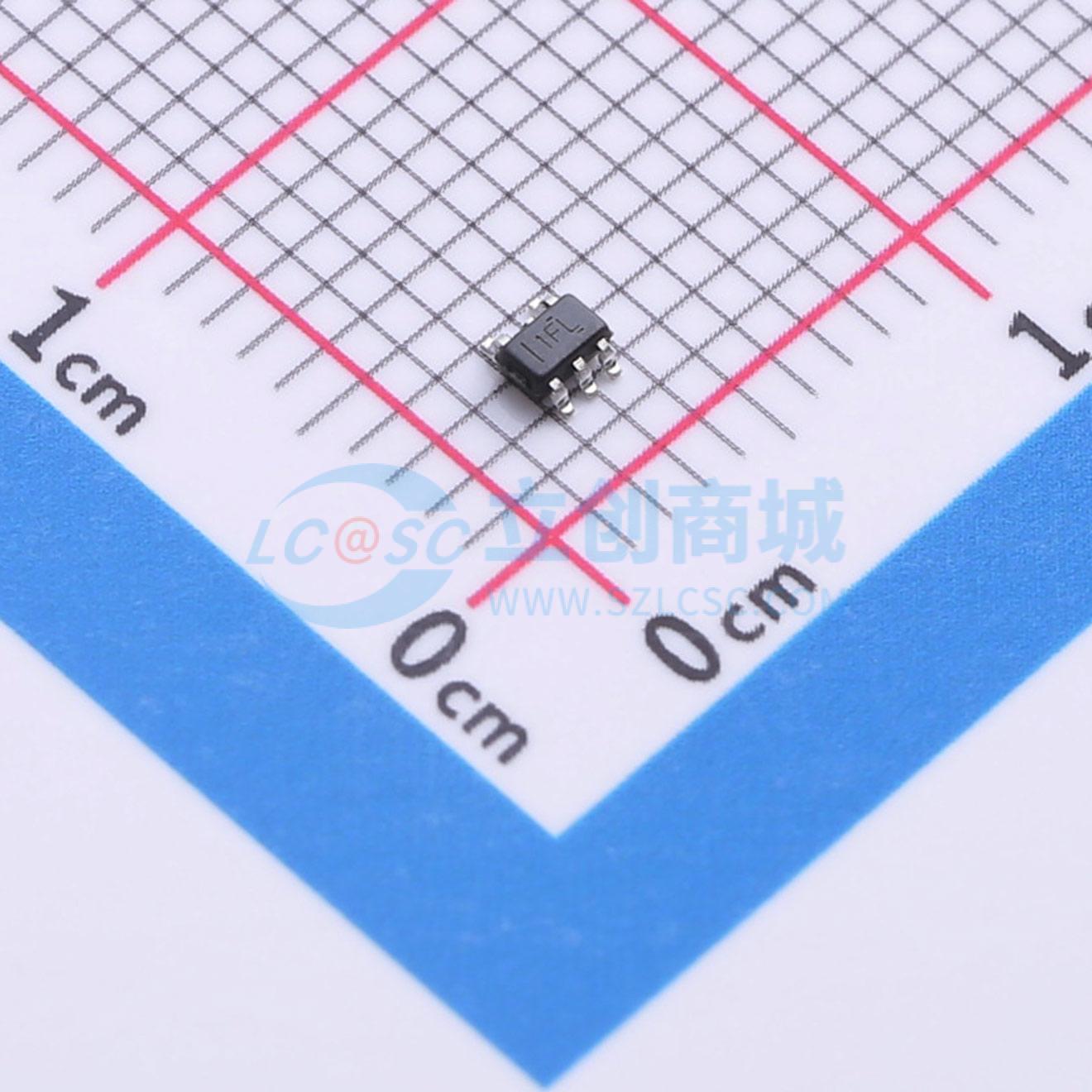 点击查看大图 OPA990IDCKR实物图