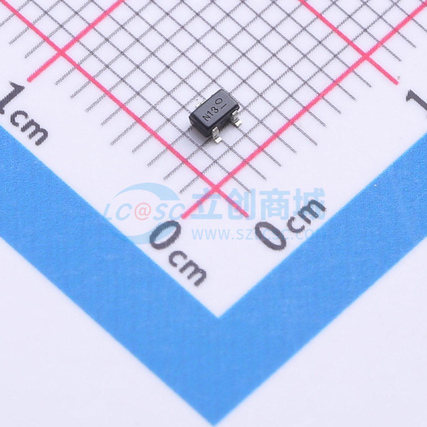 DDTC114EUA-7-F实物图