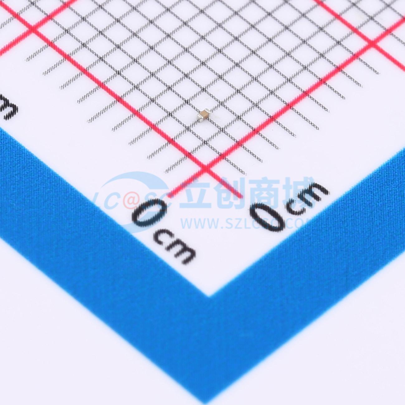 GRM033R71A103JA01D实物图