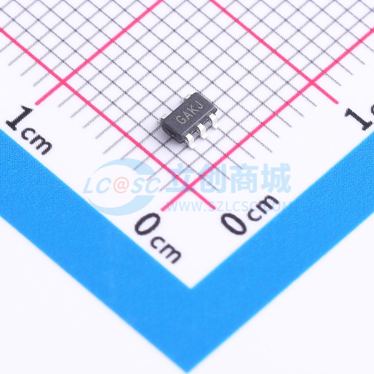 点击查看大图 MCP3221A5T-E/OT实物图