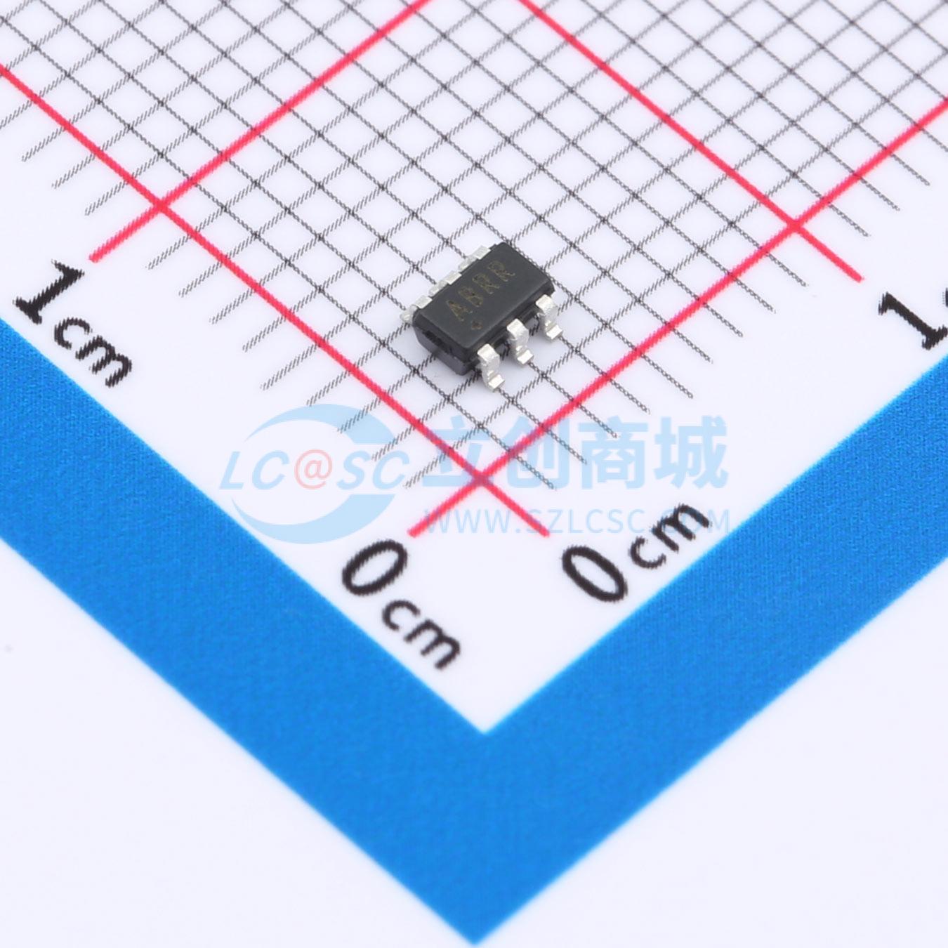 点击查看大图 MAX6764UT+T实物图