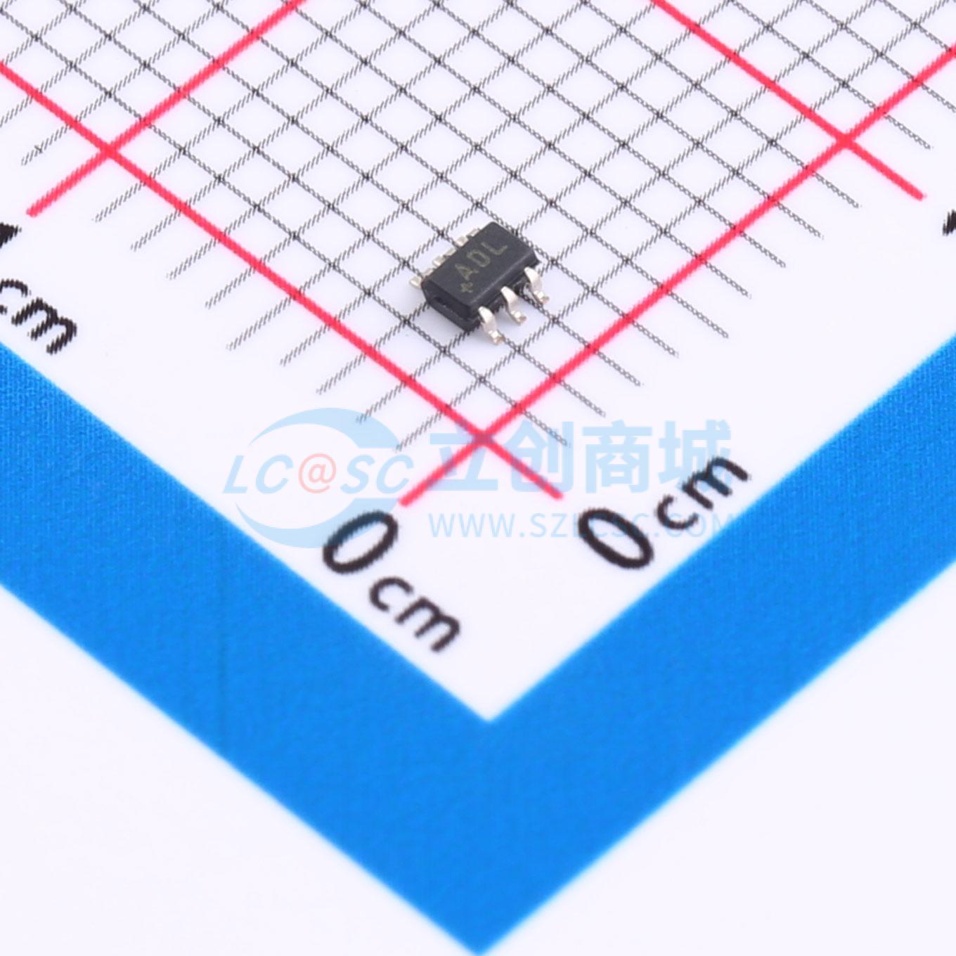 MAX9614AXT+T实物图