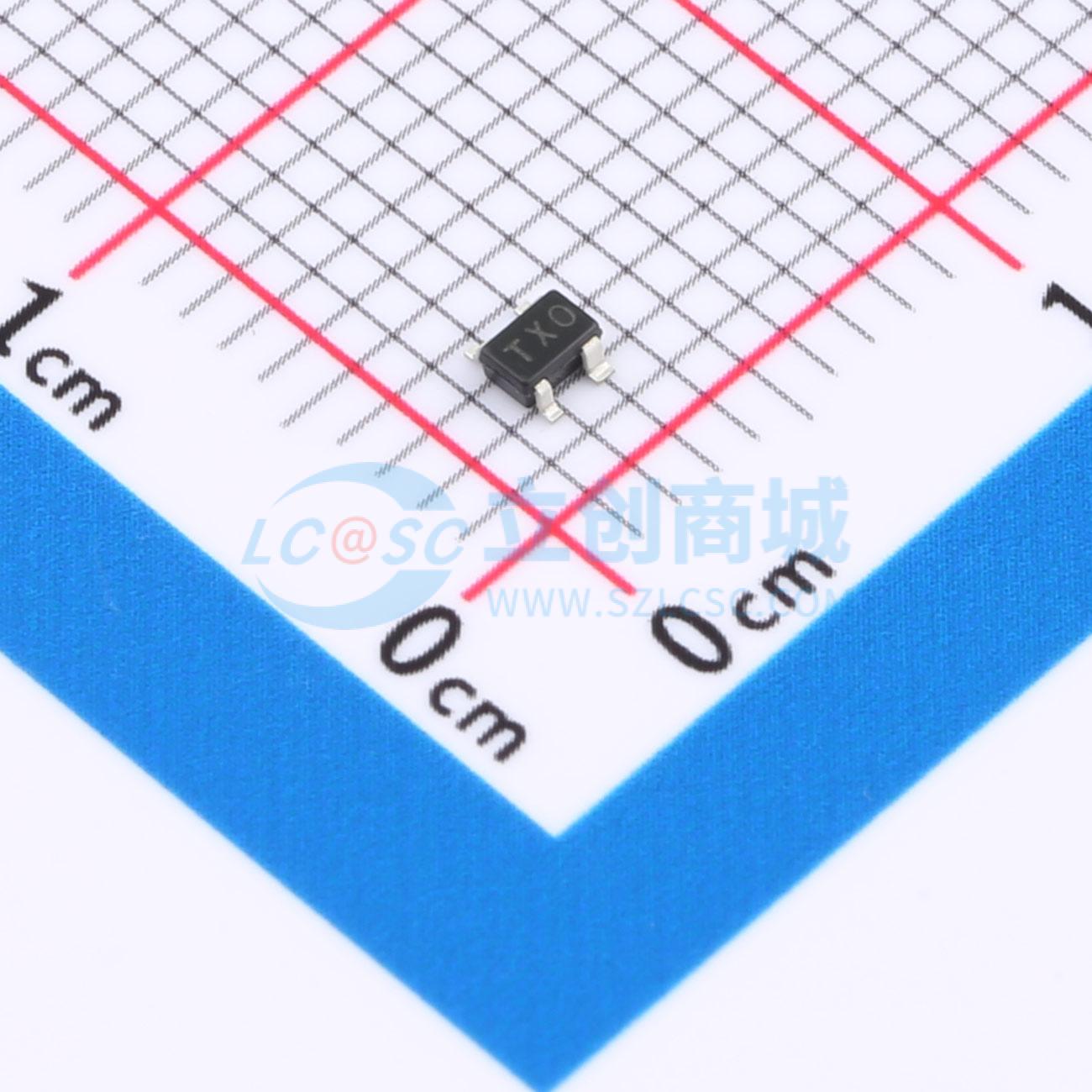 点击查看大图 XC6215B282NR-G实物图