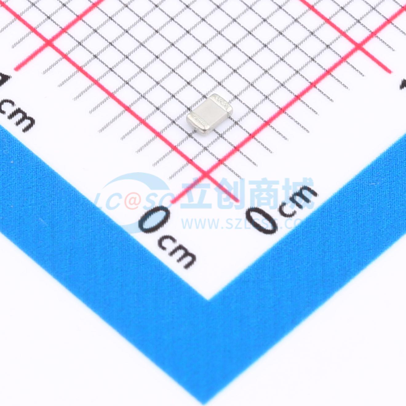 点击查看大图 CC0805JRNPO9BN121实物图