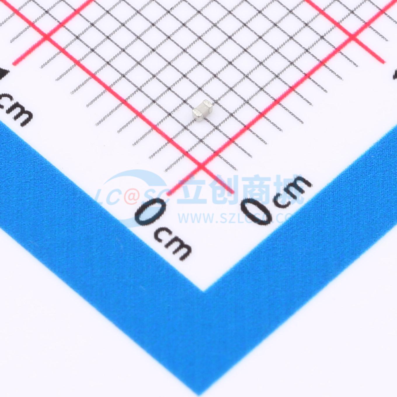 CC0402KRNPO8BN220实物图