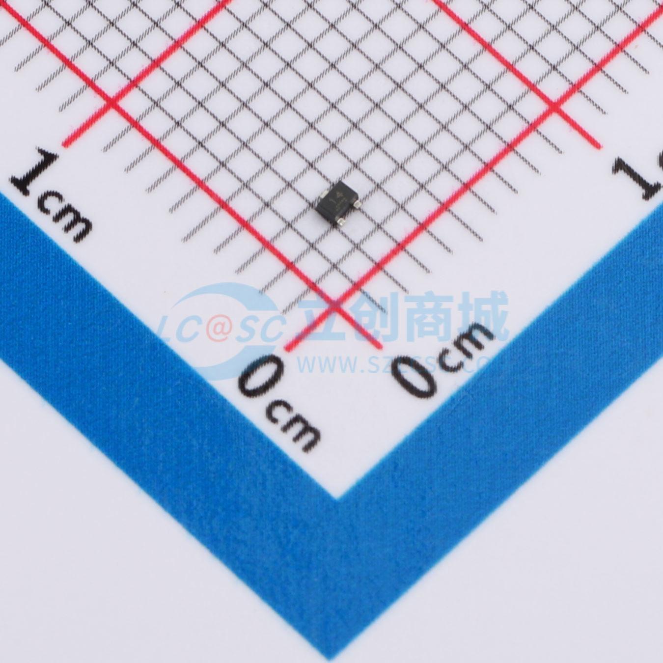 DTA114EMT2L实物图