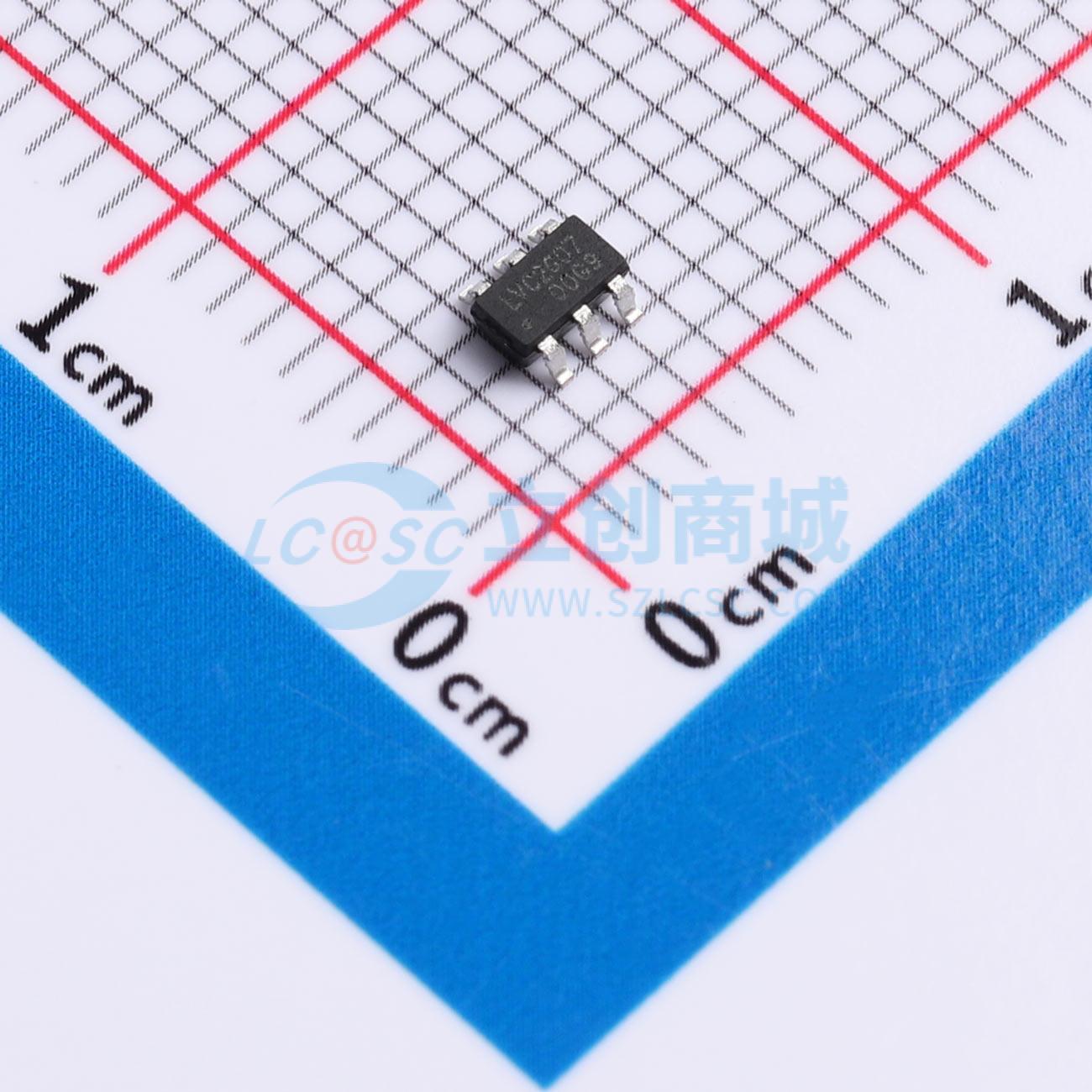 点击查看大图 CJ74LVC2G07M6N实物图